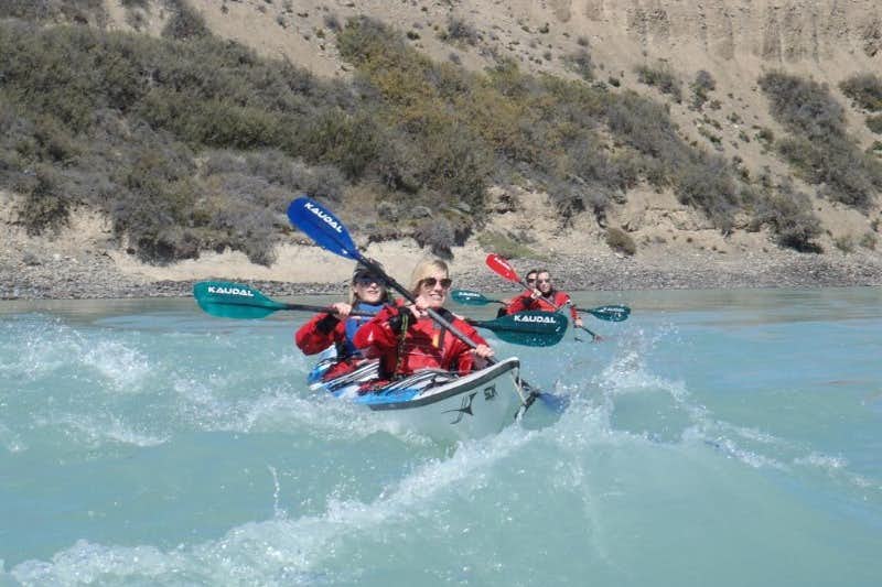 girls paddling in the kayak