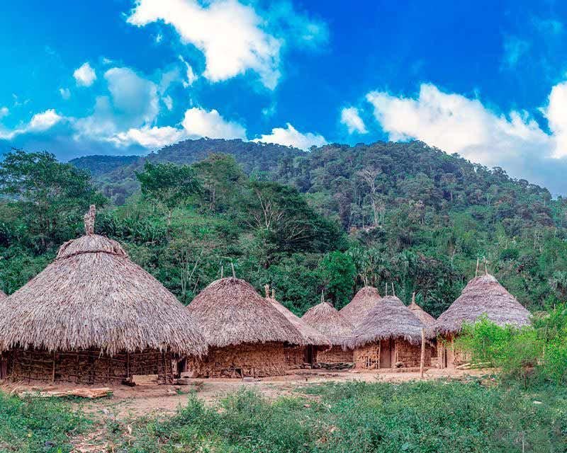 village avec cabanes communauté Kogui sierra nevada